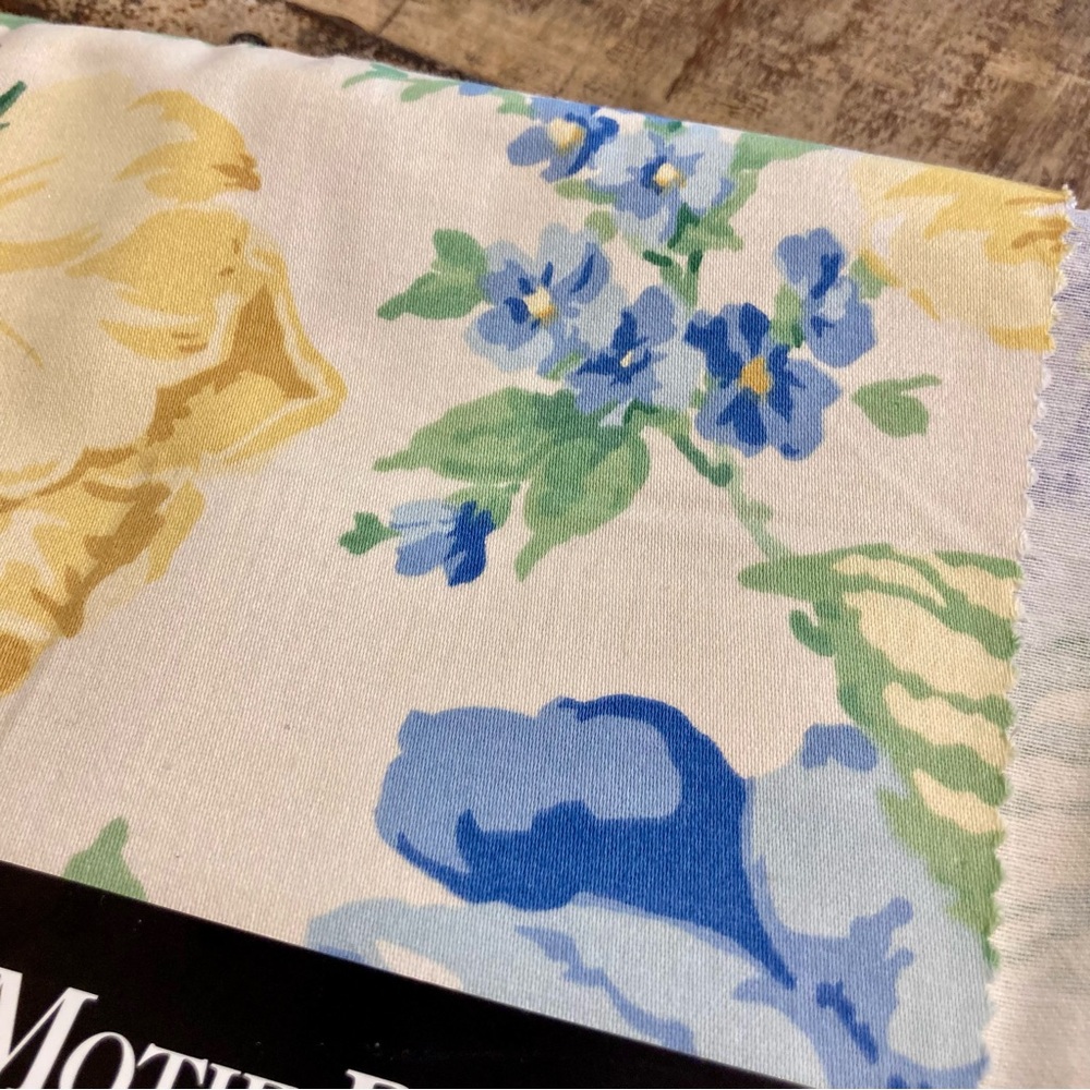 4pcs Blue & Yellow Floral 100% Cotton Fabric Scraps Bundle Fabric Remnants - Picture 10 of 16